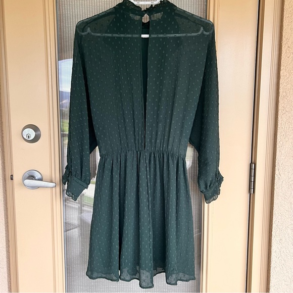 Zara Dress Green Super Comfy Perfect for Christmas Size XS - Picture 4 of 17